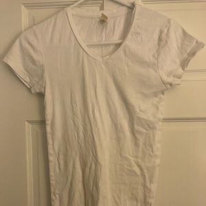 white v neck t-shirt